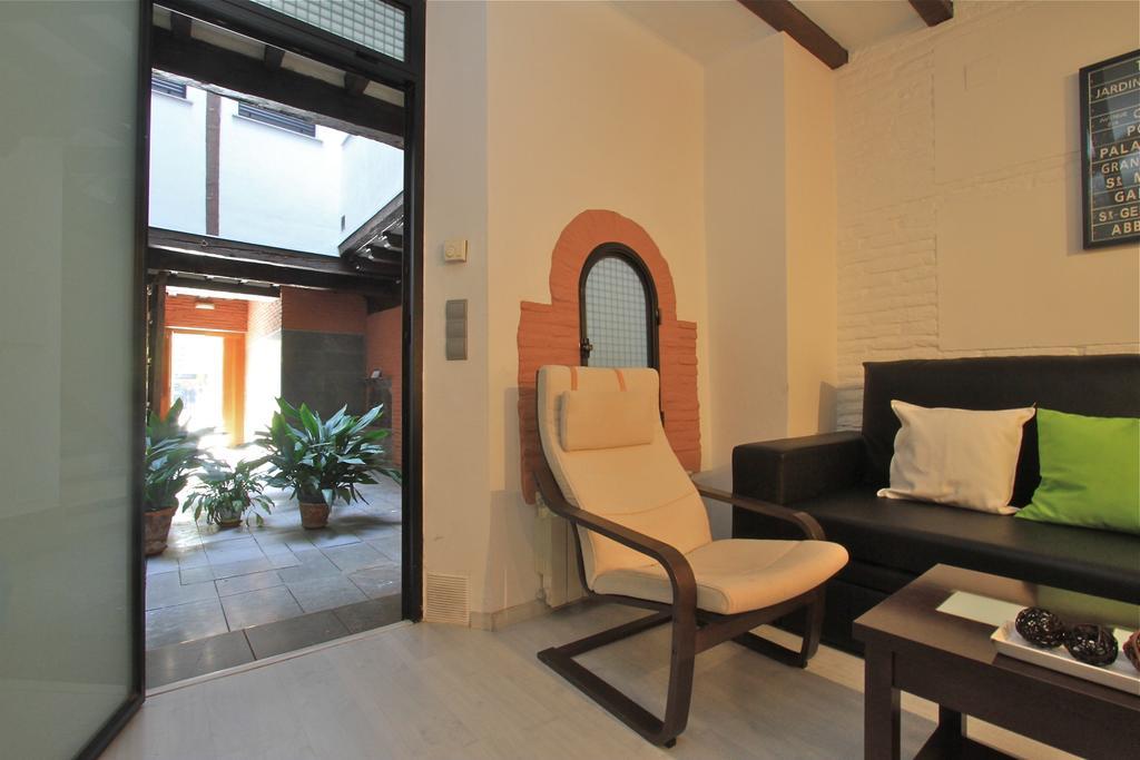 Apartamentos Inside Alhacaba Granada Zimmer foto